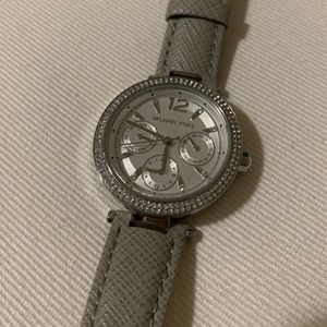 Michael kors leather band watch